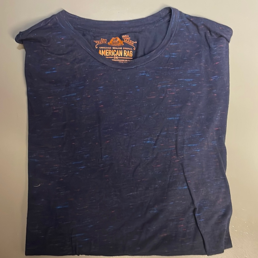 American Rag macys brand T shirt